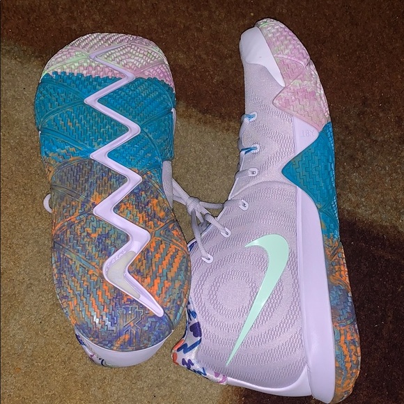 kyrie 4 decades 90s